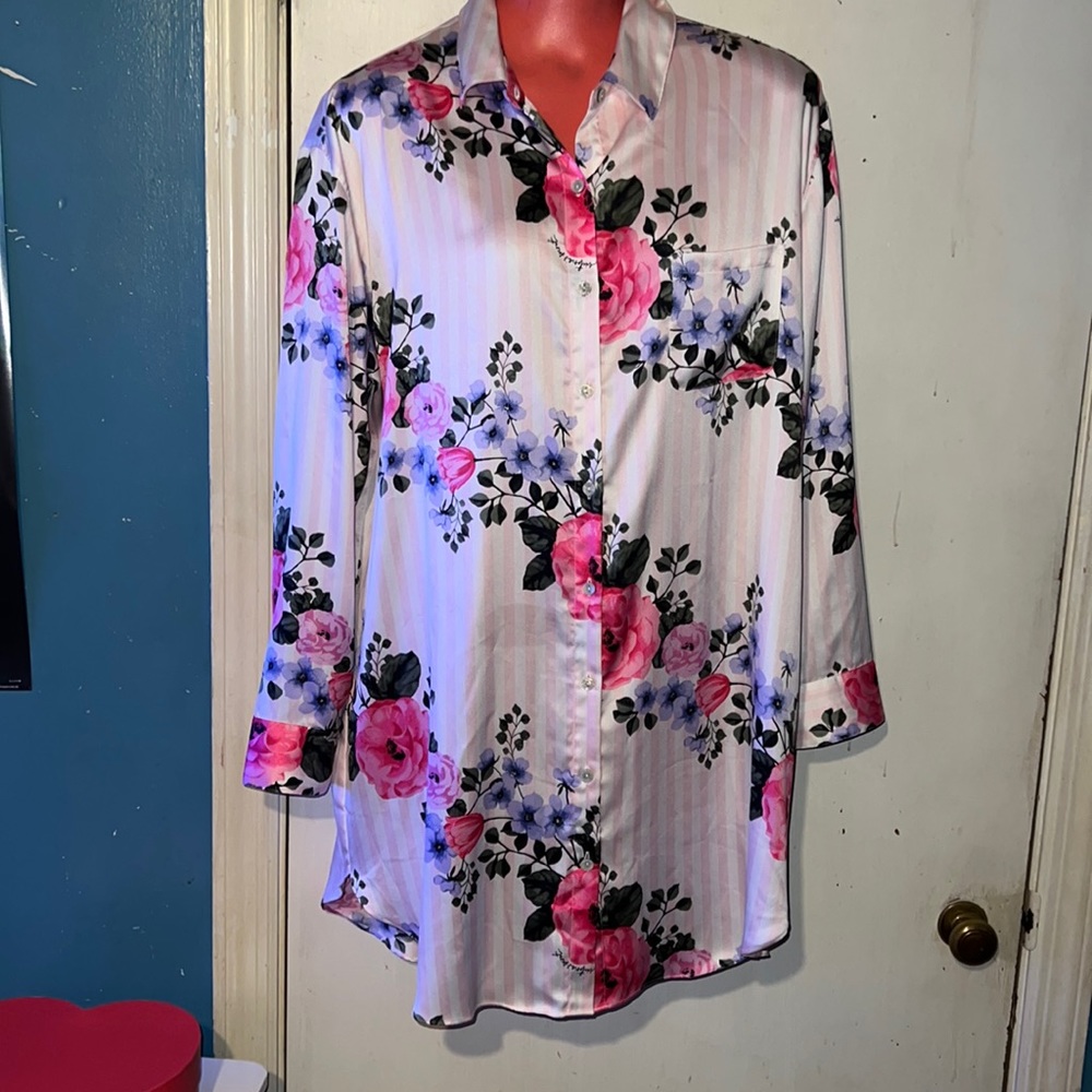 Victoria’s Secret Satin Nightshirt. Pink and White Striped w/ Flowers Shirt, XL